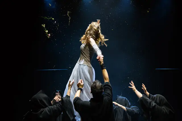 Spektaklis jaunimui ir suaugusiesiems PELĖKAUTAI (N-14) – 6