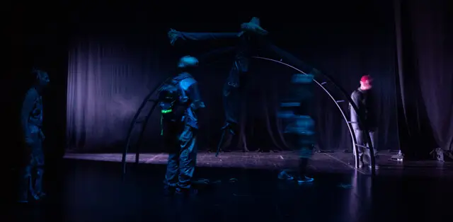 Spektaklis jaunimui ir suaugusiesiems SAPNUOSE PRIE BEDUGNĖS – 4